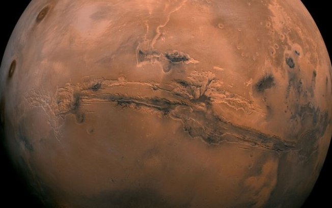 Sonda Mars Express pode ter detectado novo depósito de gelo em Marte