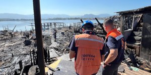 Idosa de 64 anos morre carbonizada em incêndio em palafitas