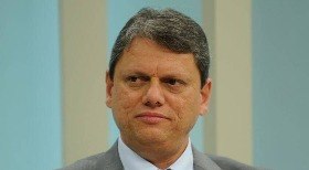 MP-SP pede investigação sobre domicílio eleitoral de Tarcísio