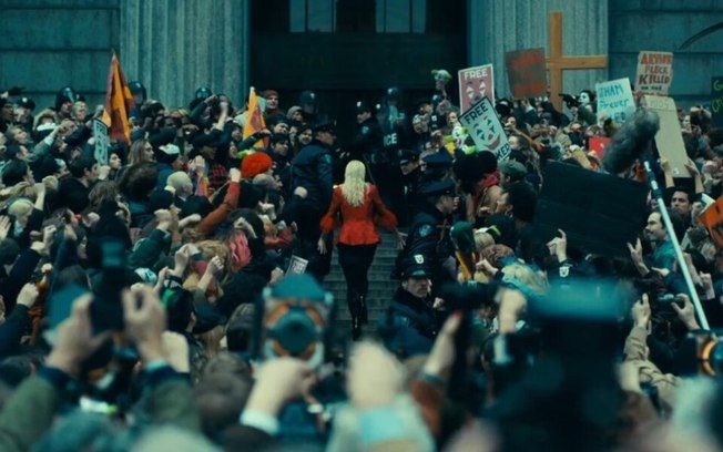 Lady Gaga apresenta sua versão da Arlequina no novo trailer de “Coringa: Delírio a dois”