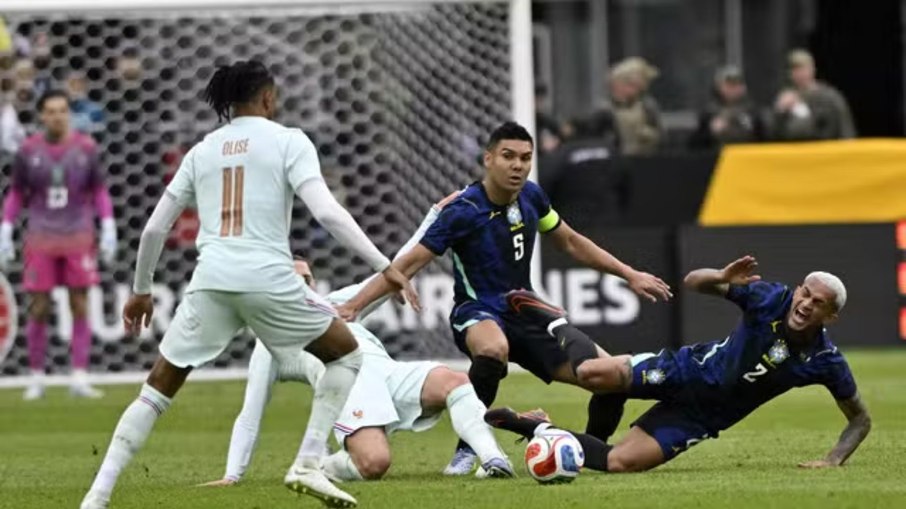 Brasil abriu a Data Fifa com uma derrota para a França