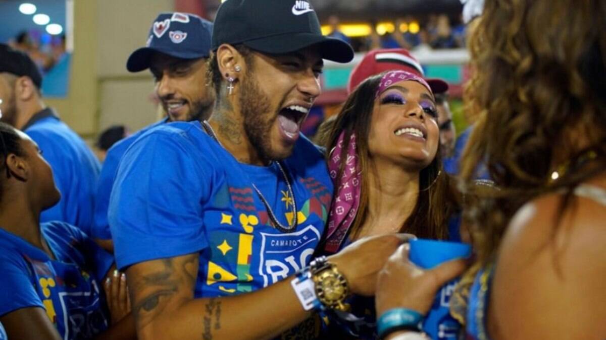 Neymar revela como lida com 'haters' e relembra polêmica por passar Carnaval no Brasil