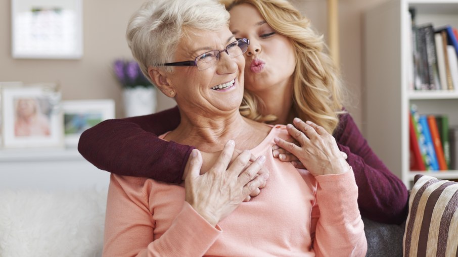 Confira 10 frases para homenagear sua avó neste dia das mães!