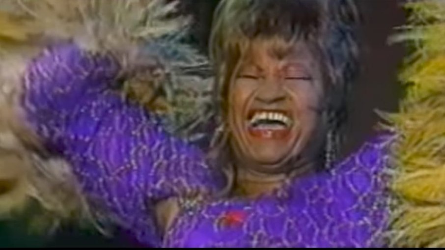 Celia Cruz: voz e simpatia Celia Cruz: voz e simpatia