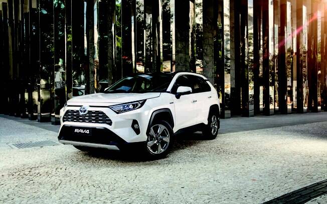 Toyota RAV4 2020 mantém o mesmo visual da linha anterior, mas com novidades na central multimídia entre as principais mudanças