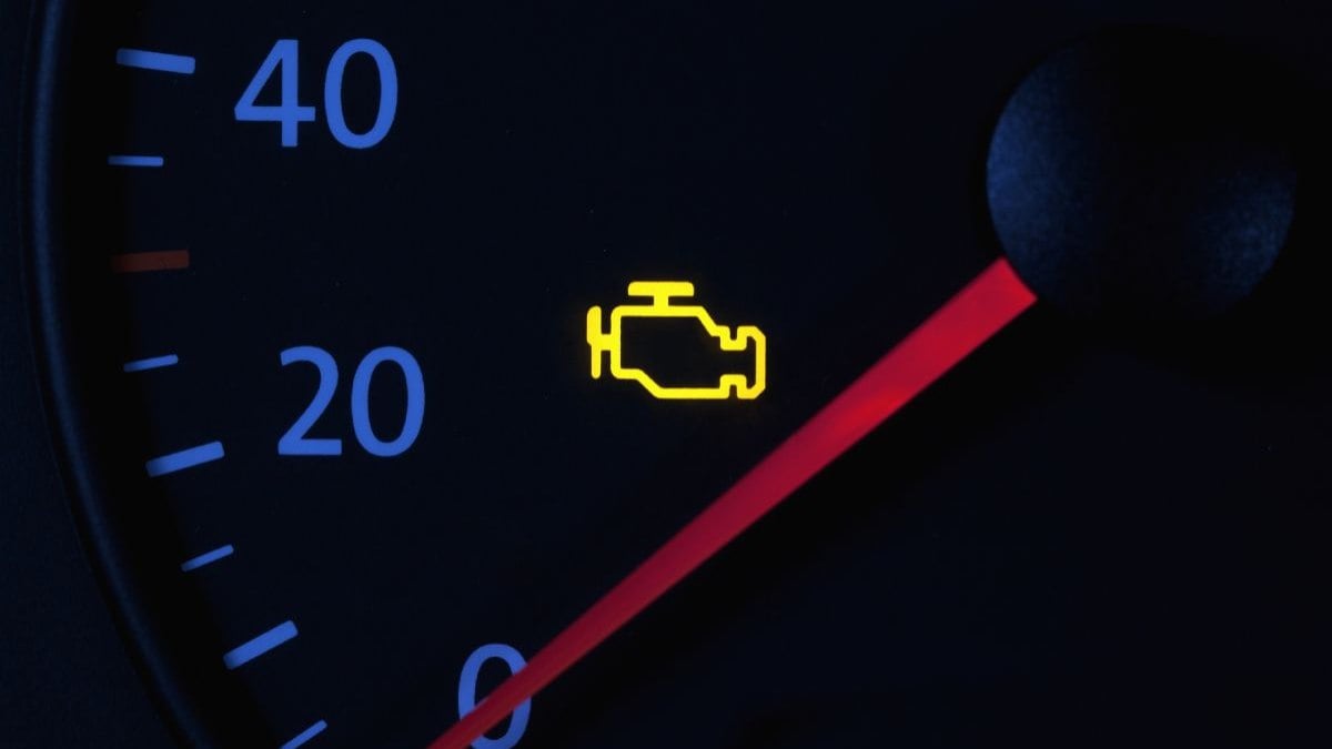 O aumento no consumo de combustível está entre os principais sintomas de problemas na injeção eletrônica de combustível