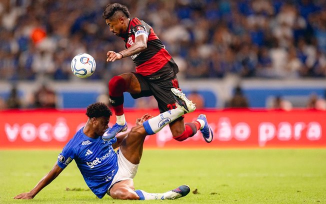 Cruzeiro e Flamengo empataram por 1 a 1 no Mineirão pela Libertadores Cruzeiro e Flamengo empataram por 1 a 1 no Mineirão pela Libertadores