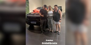 Marrone surpreende irmão com carro avaliado em R$ 300 mil: "Me ajudou muito na vida"