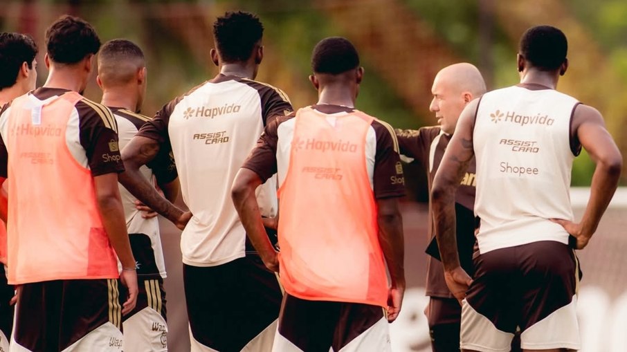 Leonardo Jardim monta Flamengo para final contra o Fluminense no Carioca