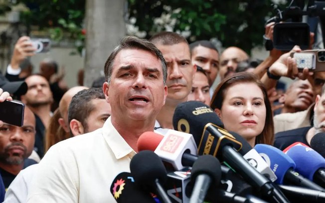 Flávio impõe condições a Lula para autorizar quebra
de sigilo