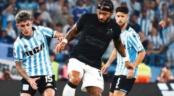 Corinthians%20leva%20virada%20e%20est%C3%A1%20fora%20da%20Sul-Americana