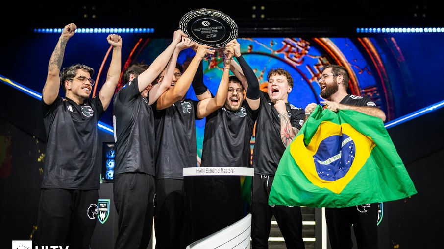 Equipe brasileira FURIA é a atual campeã do IEM Chengdu e um dos times mais vencedores do mundo em 2025