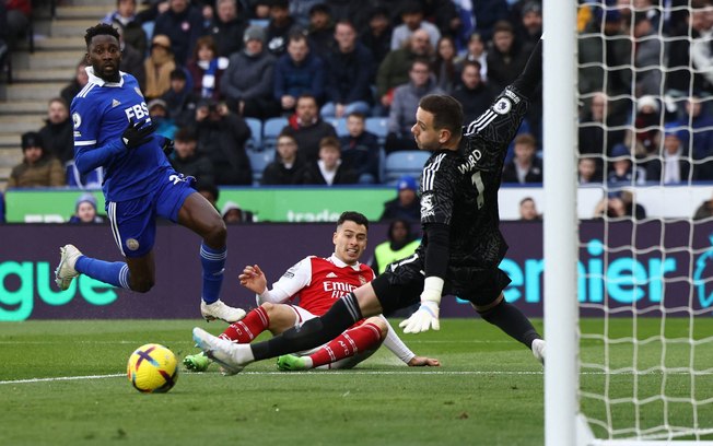 Martinelli marca e líder Arsenal vence o Leicester por 1 a 0