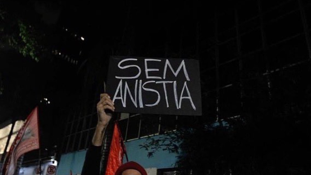 Manifestantes protestavam contra a anistia no dia 9 de janeiro