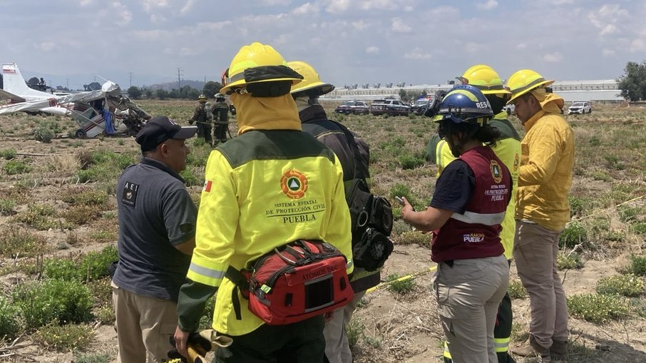 Avião de pequeno porte cai em Huejotzingo após decolagem