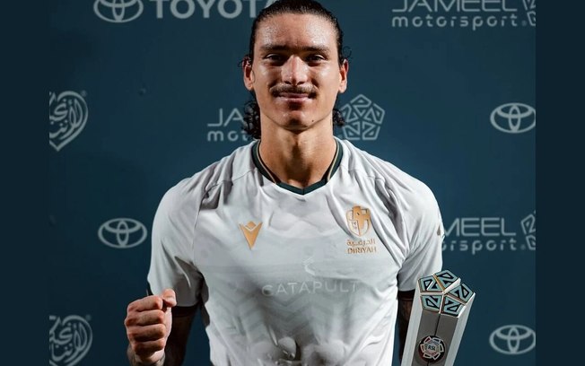 Darwin Núñez defende agora o Diriyah na Liga Saudita Darwin Núñez defende agora o Diriyah na Liga Saudita