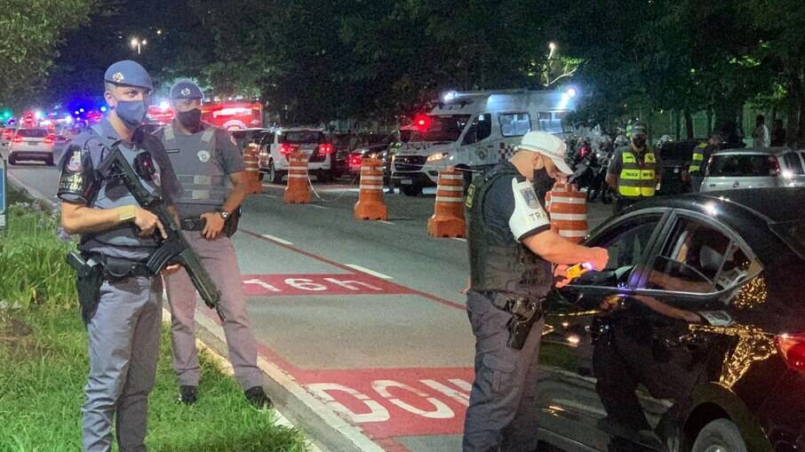 Foram aplicadas 58 multas, que incluem 12 por alcoolemia, 21 por recusa e duas por alcoolemia com índice criminal. Foram aplicadas 58 multas, que incluem 12 por alcoolemia, 21 por recusa e duas por alcoolemia com índice criminal.