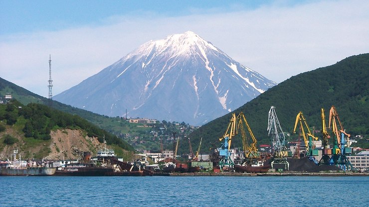 Terremoto de magnitude 8,8 atinge costa da Rússia