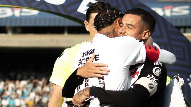 Neymar envia mensagem de carinho após Coutinho deixar o Vasco