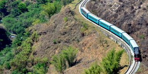 Saiba tudo sobre o trem que leva turistas mineiros para o Espírito Santo