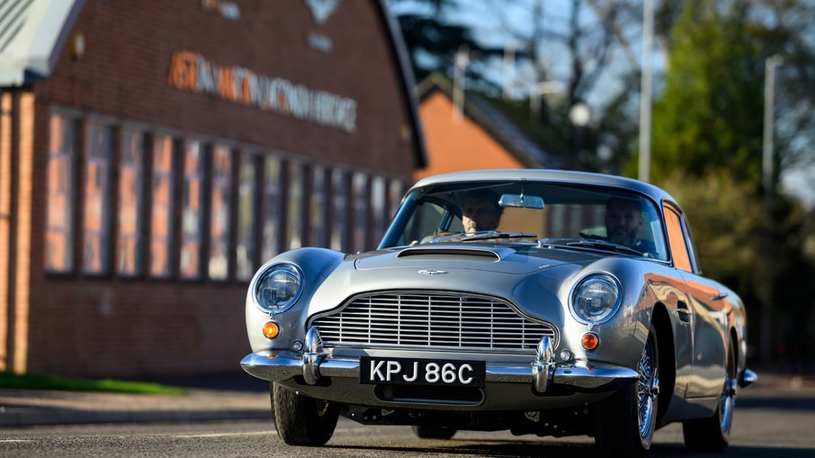 Aston Martin Works conclui a restauração do DB5 dos sonhos de uma família Aston Martin Works conclui a restauração do DB5 dos sonhos de uma família