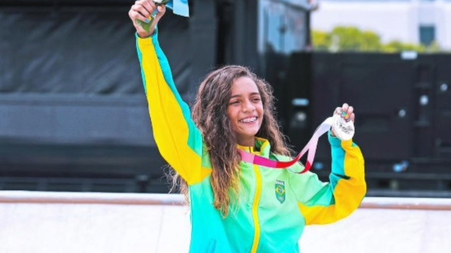 Rayssa Leal é medalhista olímpica nos jogos de Tokyo (prata) e Paris (bronze)