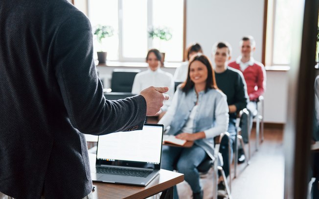 Cursos de IA refletem nova fase do ensino no Brasil