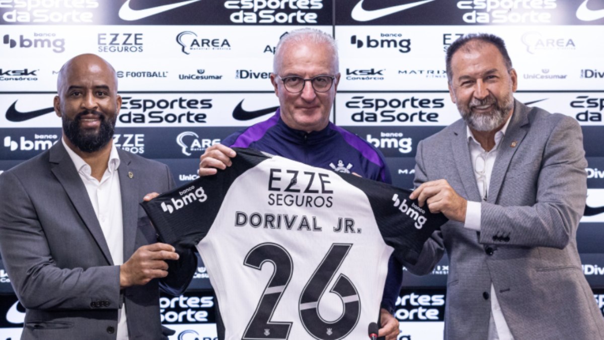 Dorival Junior foi apresentado no Corinthians