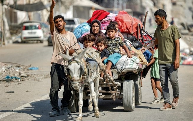Palestinos deslocados em Gaza