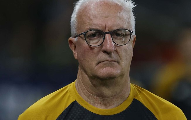 Dorival já começa a planejar a entrada em definitivo de Lucas Moura, recuperado de lesão, no time titular