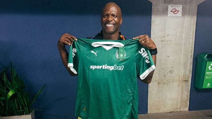 Palmeiras brinca com visita de Terry Crews: 
