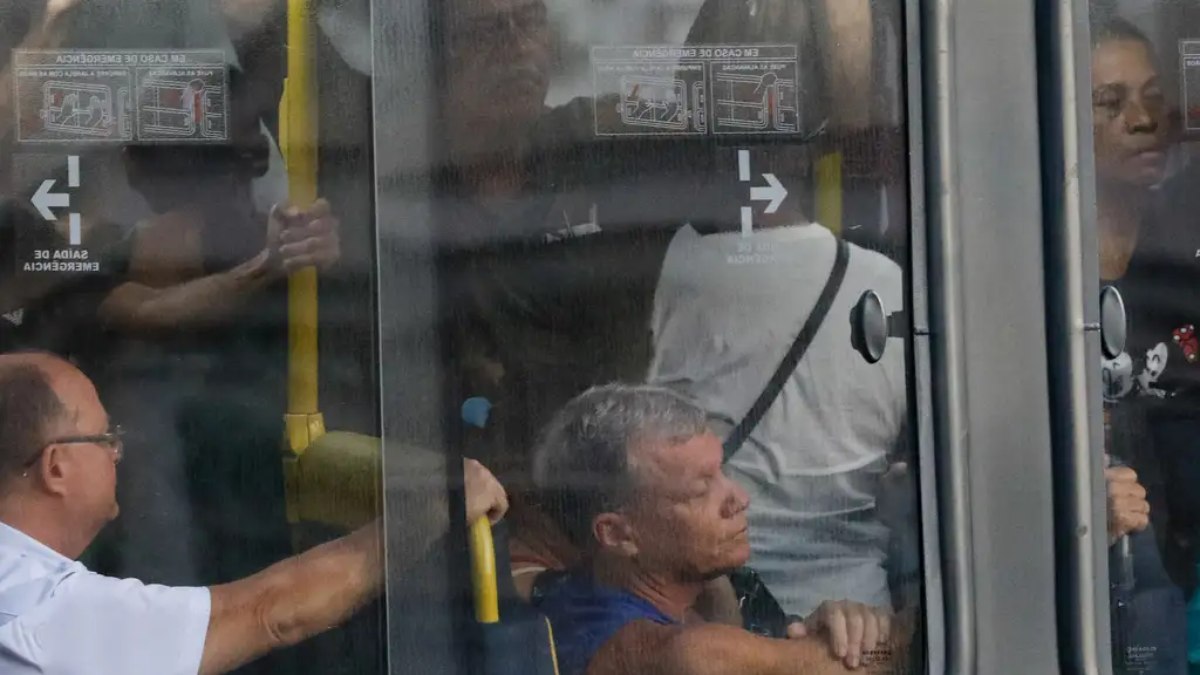 Rio começa a testar pagamento por PIX em ônibus nesta terça (26)