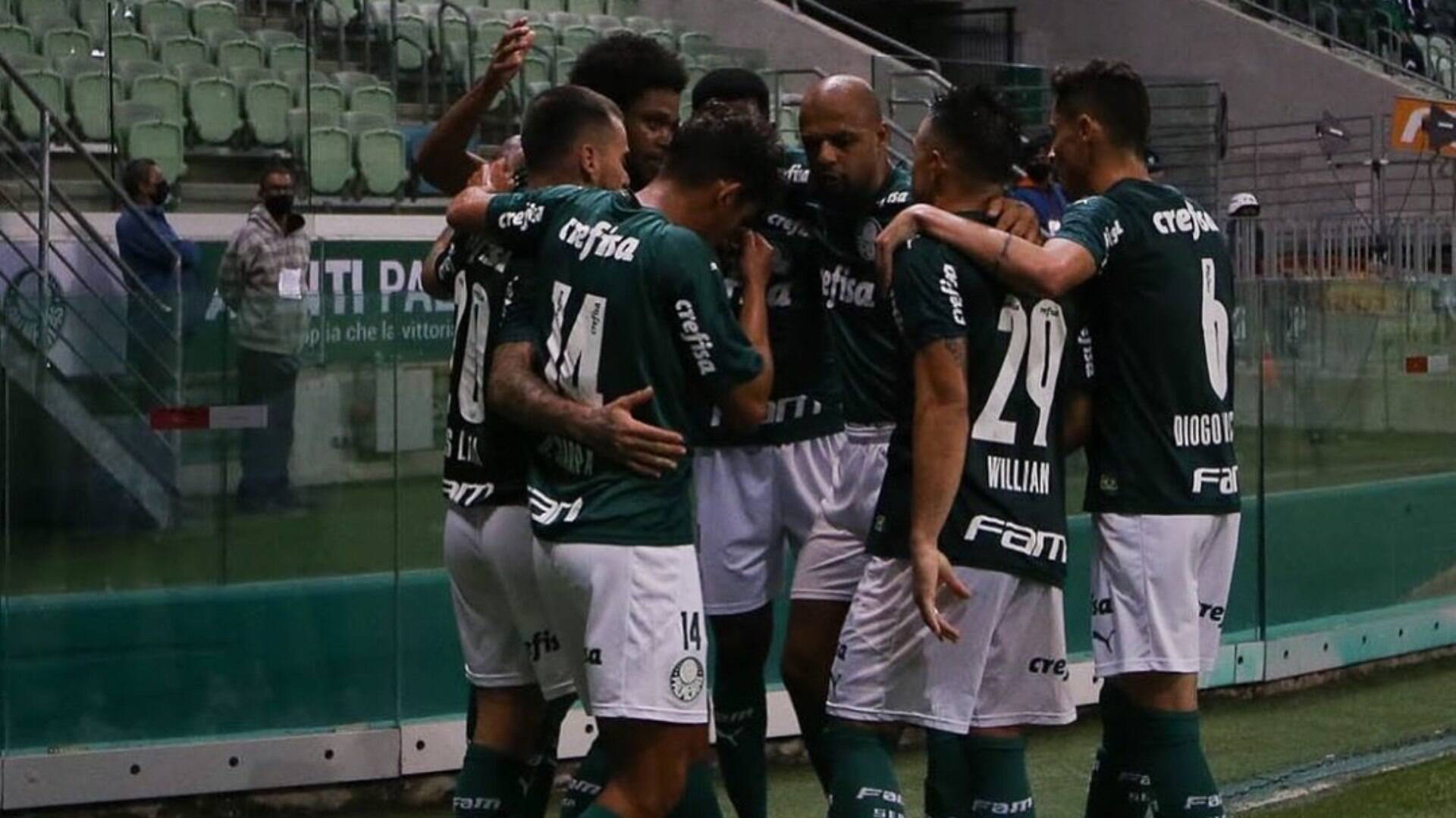 Palmeiras passa sufoco e avança com dois gols no final do ...