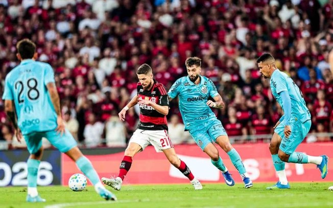 Santos e Flamengo se enfrentam pela liderança do returno do Brasileirão