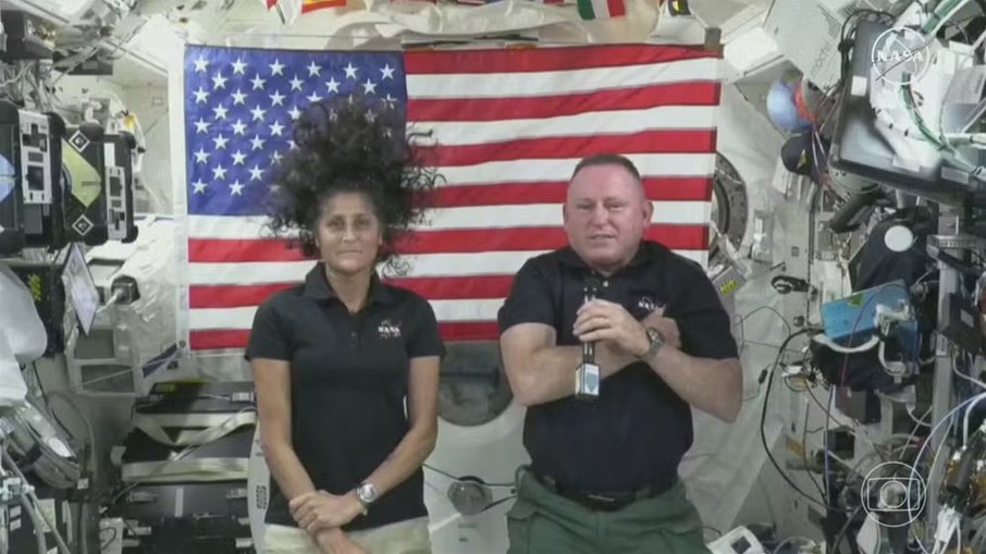 Sunita Williams e Barry Wilmore, astronautas, estão presos no espaço