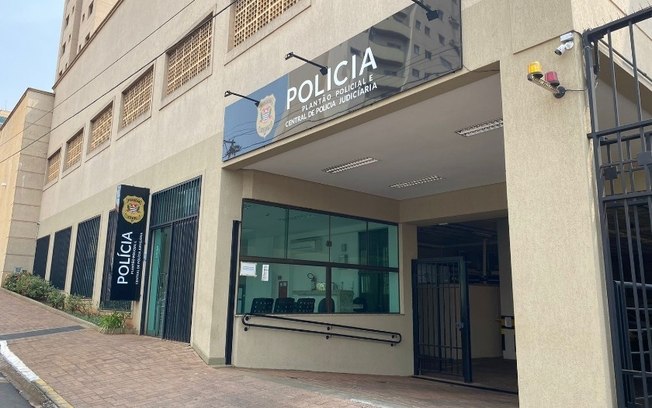 Fiscal da Área Azul é agredida após notificar veículo no Centro de Araraquara