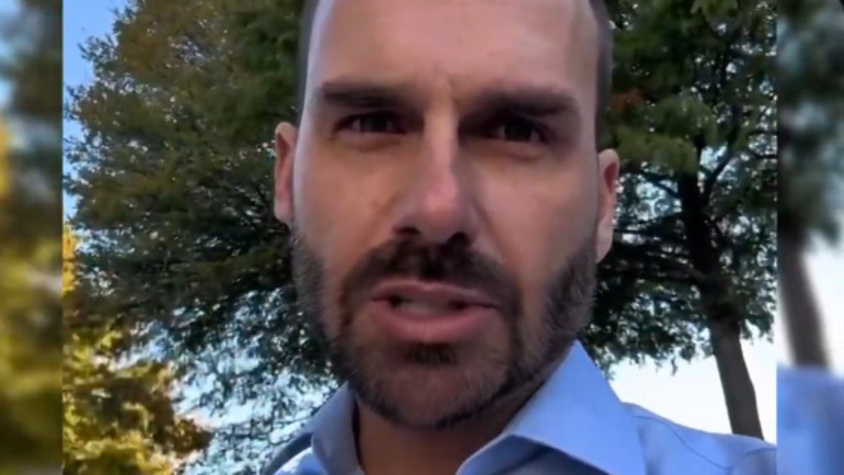 O deputado federal Eduardo Bolsonaro (PL-SP), em postagem nas redes sociais
