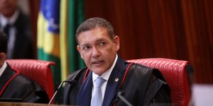 TSE pede que tribunais combatam desinformação eleitoral