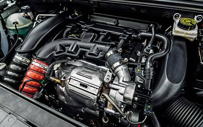 O motor é o famoso 1.6 THP Flex, de 173 cv, desenvolvido em conjunto entre o Grupo PSA e a BMW