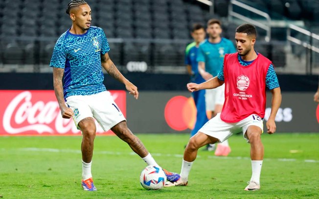 Jogadores foram a campo para manter o ritmo após a goleada do Brasil Jogadores foram a campo para manter o ritmo após a goleada do Brasil