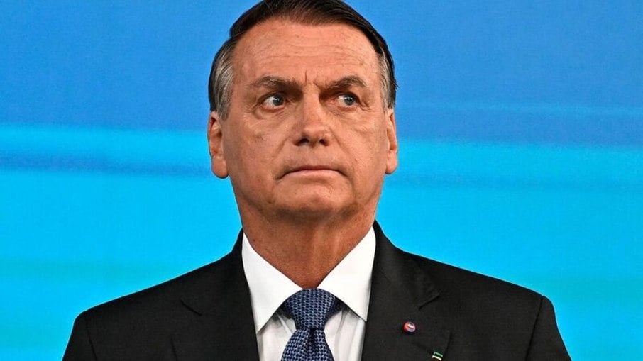 Jair Bolsonaro enfrenta TSE