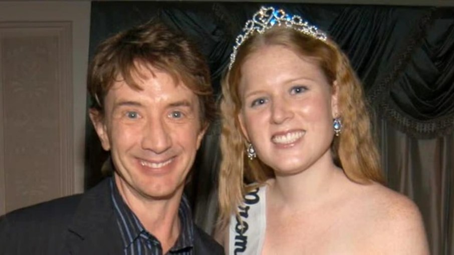Martin Short ao lado de sua filha Katherine Martin Short ao lado de sua filha Katherine