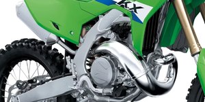 Kawasaki apresenta as KX327 e KX327X para o mercado global