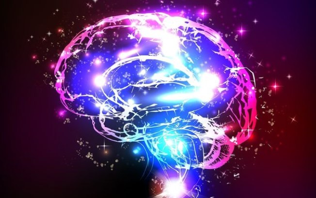 Implante cerebral permite comunicação pelo pensamento