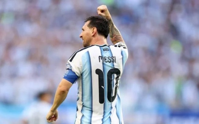 Messi é convocado pela Argentina para último jogo pela seleção Messi é convocado pela Argentina para último jogo pela seleção