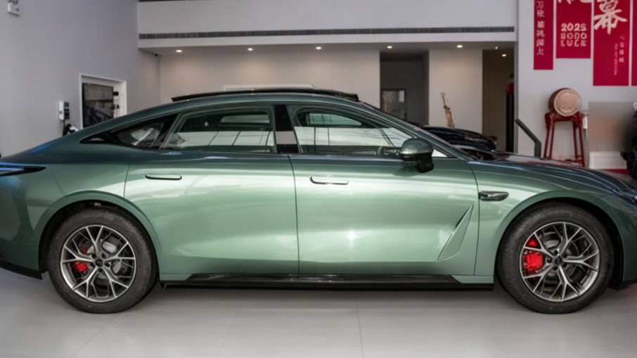 Lateral do Chery Exeed Exlantix ES 2026