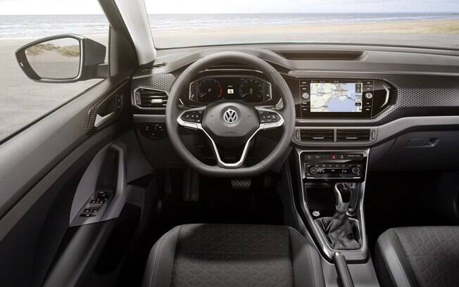 VW T-Cross terá volante exclusivo e interior caprichado, com estilo jovial e vários itens sofisticados disponíveis