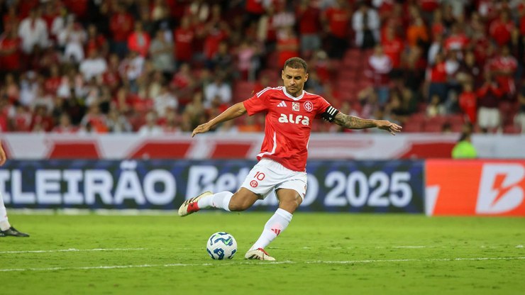 Internacional x Atlético Nacional: siga ao vivo o jogo de hoje