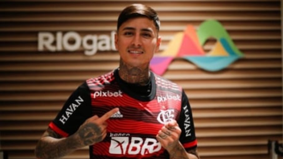 Pulgar foi apresentado pelo Flamengo como novo reforço