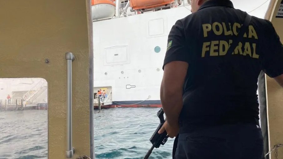 O organizador do evento na embarcação foi preso em flagrante na ação 